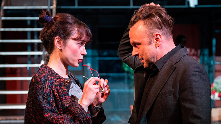Bez roucha,Michael Frayn, Národní divadlo Brno, recenze, magazín KULT* Brno