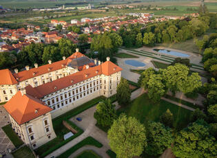 zámek slavkov, austerlitz, baroko, napoleon, tvarožná, bitva tří císařů, rubensův sál, park, historický sál, historie, magazín kult* brno