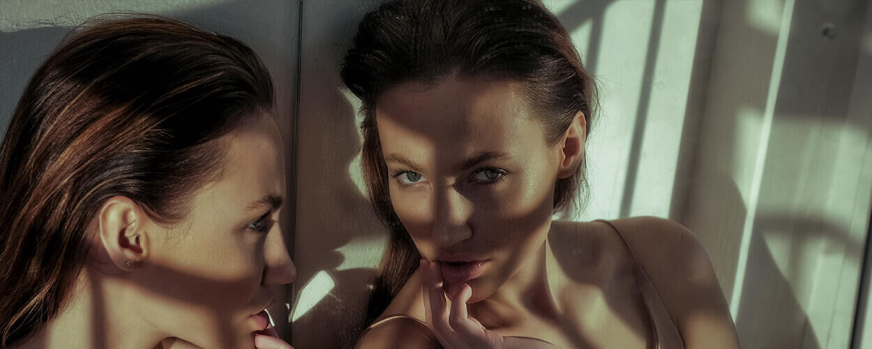 Martina Hekerová, herečka, modelka, jazzová zpěvačka, textařka a houslistka. Magazín KULT* Brno