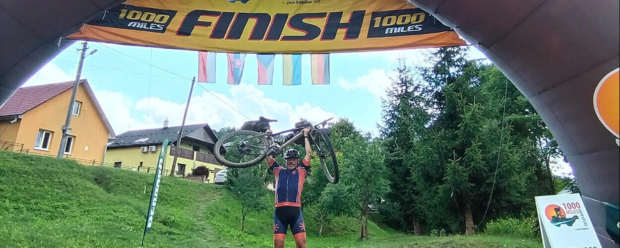 Extrémní cyklistický závod 1000miles Adventure. Šéfredaktor Magazínu KULT* Radek Holík. zhubnout. Magazínu KULT* Brno