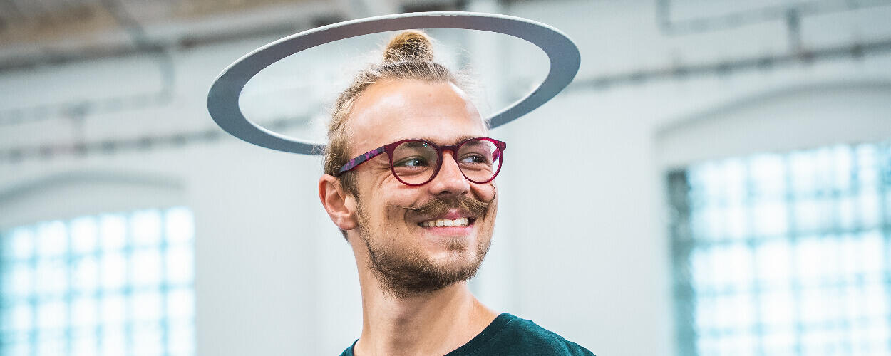 Queer Runner, Labyrint citu, Ráj mysli, HaDivadlo, premiéra, Alfa pasáž, *Magazín KULTINO* Brno*