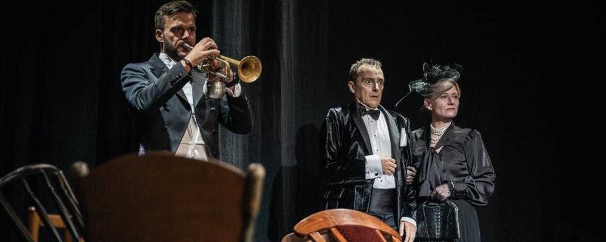 Židle, Eugène Ionesco, absurdní drama, Divadlo Bolka Polívky, premiéra, Michal Kern, Eva Novotná, *Magazín KULTINO* Brno*