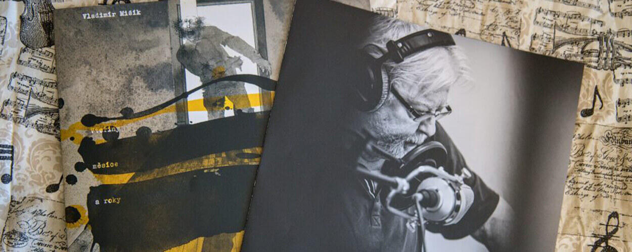 Recenze Vladimír Mišík – Vteřiny, měsíce a roky: Podzimní vzpomínání na vlnách blues a rocku, vydavatelství Animal Music. Magazín KULTINO* Brno