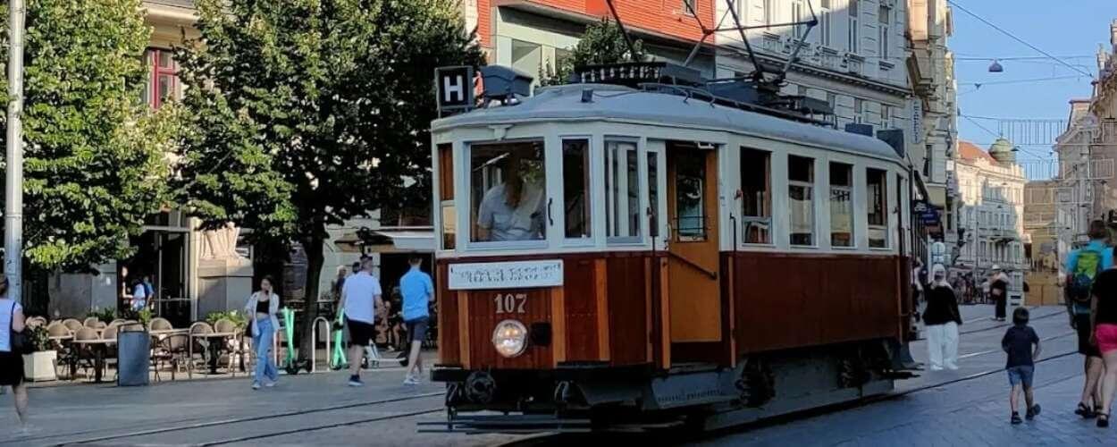 Historie MHD v Brně, úzkokolejka Zbýšov. Magazín Kultino Brno.